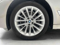BMW 5 Series Facelift 525Li Luxury Package - ფოტო 3
