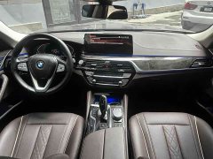 BMW 5 Series Facelift 525Li Luxury Package - ფოტო 6