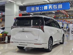 Buick GL8 Luzun Respect Edition - ფოტო 9
