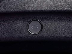 Tesla Model Y Long Range All-Wheel Drive - ფოტო 7