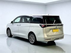 Buick GL8 New Energy Lusang Respect Edition - ფოტო 4