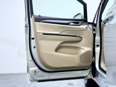 Buick GL8 New Energy Lusang Respect Edition - ფოტო 7