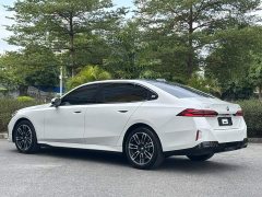 BMW 5 Series 530Li Premier M Sport Package - ფოტო 4