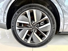 Li Auto L9 Ultra - ფოტო 19