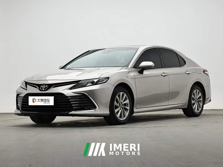 Toyota Camry 2.0G Luxury