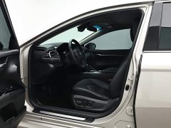 Toyota Camry 2021 2.0G Luxury - ფოტო 11