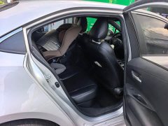 Toyota Corolla Hybrid 1.8H E-CVT Sport - ფოტო 8