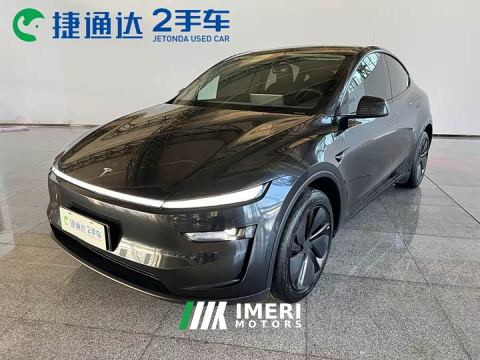 2025 Tesla Model Y Rear-Wheel Drive