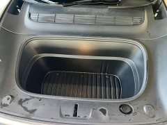 Tesla Model Y Rear-Wheel Drive - ფოტო 6