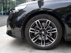 BMW 5 Series 530Li Premier M Sport Package - ფოტო 12