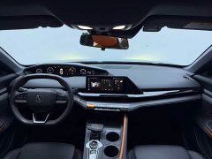 Changan UNI-V Smart Electric iDD 1.5T 113km Smart Fun Edition - ფოტო 14