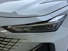 Changan UNI-V Smart Electric iDD 1.5T 113km Smart Fun Edition - ფოტო 17