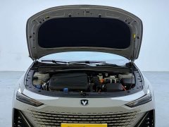 Changan UNI-V Smart Electric iDD 1.5T 113km Smart Fun Edition - ფოტო 20