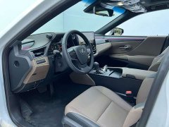 Lexus ES 2025 200 Premium Edition - ფოტო 7