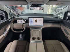 XPeng X9 Pure Electric 740 Extended Range Max - ფოტო 5