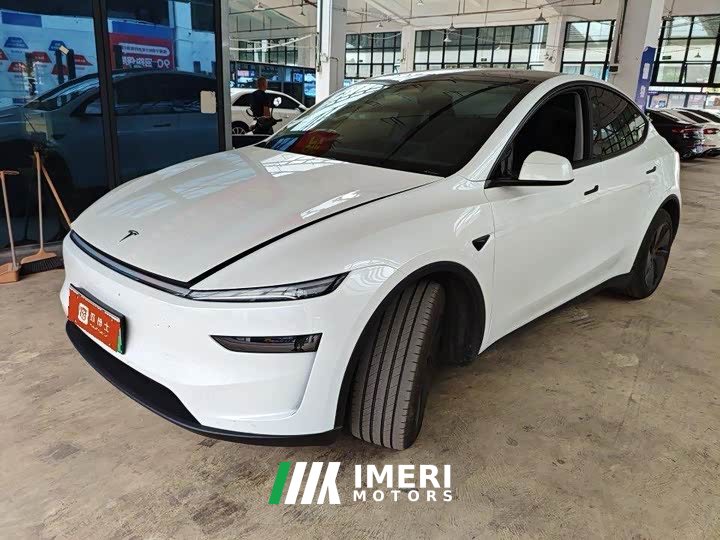 Tesla Model Y Rear-Wheel Drive