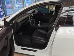 Tesla Model Y Rear-Wheel Drive - ფოტო 5