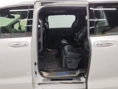 Toyota Sienna 2021 2.5L Hybrid Premium Edition - ფოტო 12