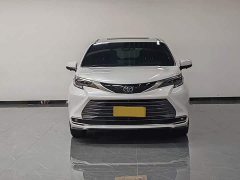 Toyota Sienna 2021 2.5L Hybrid Premium Edition - ფოტო 2