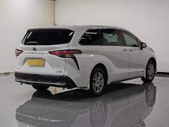 Toyota Sienna 2021 2.5L Hybrid Premium Edition - ფოტო 6