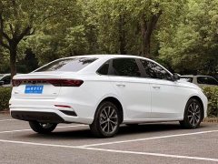 Geely Emgrand 4 Million Commemorative Edition 1.5L CVT Flying Edition - ფოტო 5