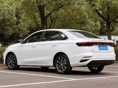Geely Emgrand 4 Million Commemorative Edition 1.5L CVT Flying Edition - ფოტო 7