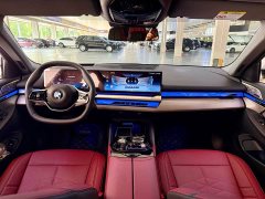 BMW 5 Series 530Li Luxury Edition Premium Package - ფოტო 11
