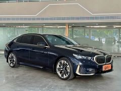 BMW 5 Series 530Li Luxury Edition Premium Package - ფოტო 3