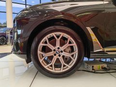 BMW X7 xDrive40i Premier Luxury Package - ფოტო 17