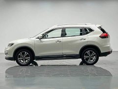 Nissan Qashqai 2.5L CVT 4WD XL ITS Luxury Pilot Edition - photo 3