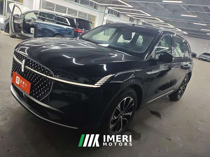 Lincoln Navigator 2023 2.0T AWD Prestige - ავტომობილი ჩინეთიდან