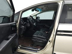 Honda Elysion 2.0L Hybrid Luxury - ფოტო 11