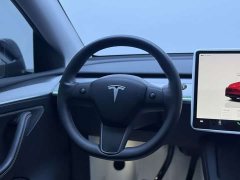 Tesla Model Y Rear-Wheel Drive - ფოტო 11