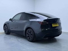 Tesla Model Y Rear-Wheel Drive - ფოტო 6