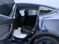 Tesla Model Y Rear-Wheel Drive - ფოტო 7