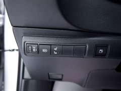 Toyota Corolla Hybrid 1.8H E-CVT Luxury - ფოტო 8