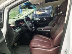 Toyota 2.0T Six-Seat Yun Shi Edition - ფოტო 5