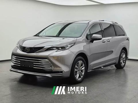 2023 Toyota Sienna 2.5L Hybrid Platinum Edition