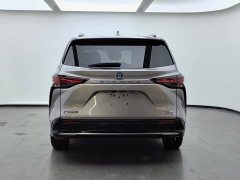 Toyota Sienna 2021 2.5L Hybrid Platinum Edition - ფოტო 5