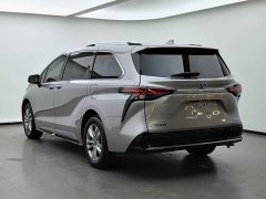 Toyota Sienna 2021 2.5L Hybrid Platinum Edition - ფოტო 6