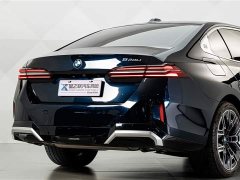 BMW 5 Series 530Li Luxury M Sport Package - ფოტო 7