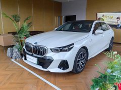 BMW i5 2025 eDrive 35L M Sport Package - ფოტო 1