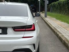 BMW 3 Series Facelift 325Li M Sport Package - ფოტო 18
