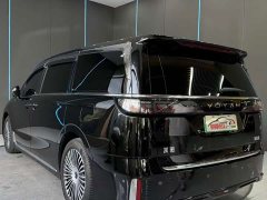Voyah Lantu Dreamchaser PHEV AWD Luxury Kunpeng Edition - ფოტო 8