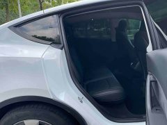 Tesla Model Y Rear-Wheel Drive - ფოტო 11