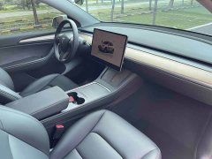 Tesla Model Y Rear-Wheel Drive - ფოტო 12