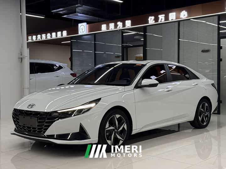 Hyundai Elantra 1.5L CVT Luxury