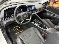 Hyundai Elantra 1.5L CVT Luxury - ფოტო 18