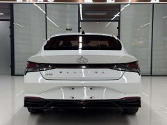 Hyundai Elantra 1.5L CVT Luxury - ფოტო 20