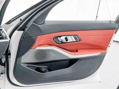 BMW 3 Series 320Li M Sport Package - ფოტო 13